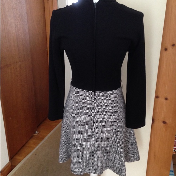 Vintage Mod Fit and Flare Dress - Picture 3 of 7